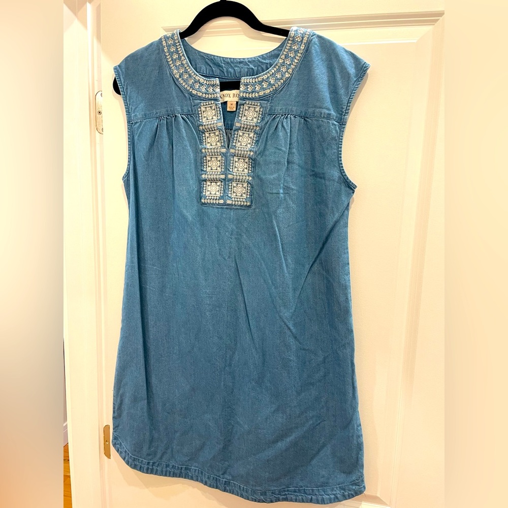 Knox Rose sleeveless denim dress with embroidery Sz M